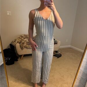 Hem & Thread Vertical Striped V-Neck Sleeveless Jumpsuit in Gray and Cream